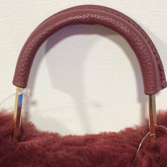 New Isaac Mizrahi Handbag/Crossbody Bag with Matching Keychain in Box - Picture 4 of 10